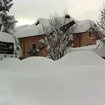 Hotel Bucaneve