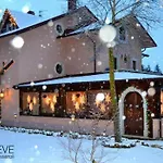 Hotel Bucaneve