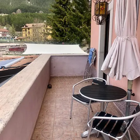 Hotel Bucaneve