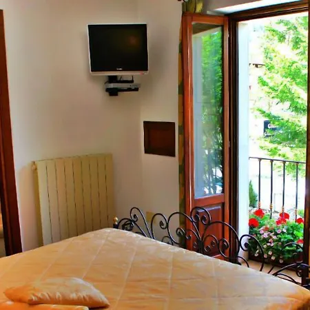 Hotel Bucaneve 3*