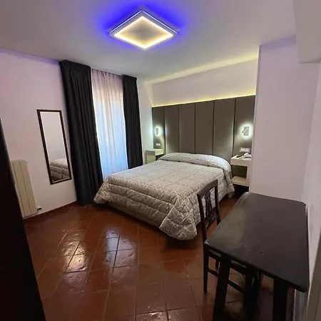 Bucaneve Hotel 3*