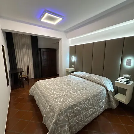Bucaneve Hotel