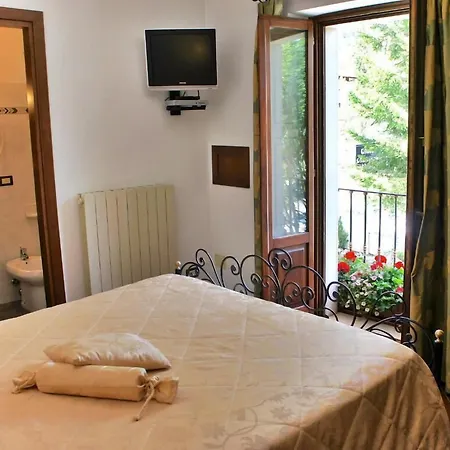 Bucaneve Hotel 3*