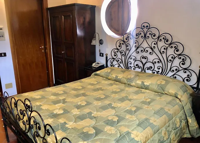 Отель Bucaneve Пескассероли