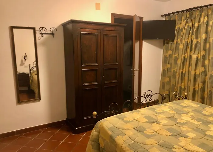 Отель Bucaneve Пескассероли