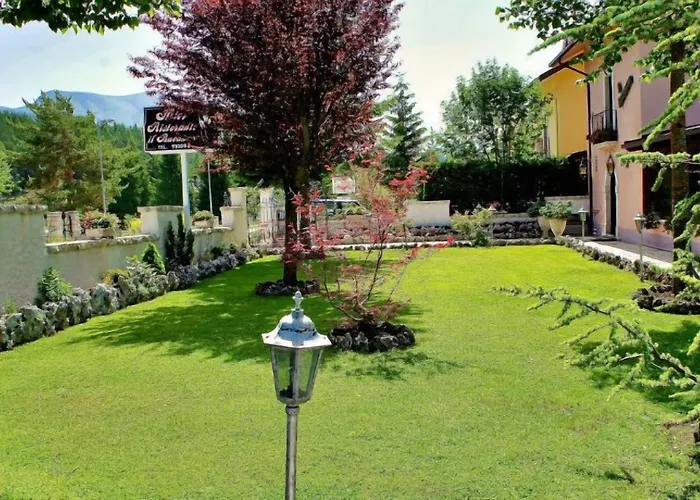 Bucaneve Отель Пескассероли