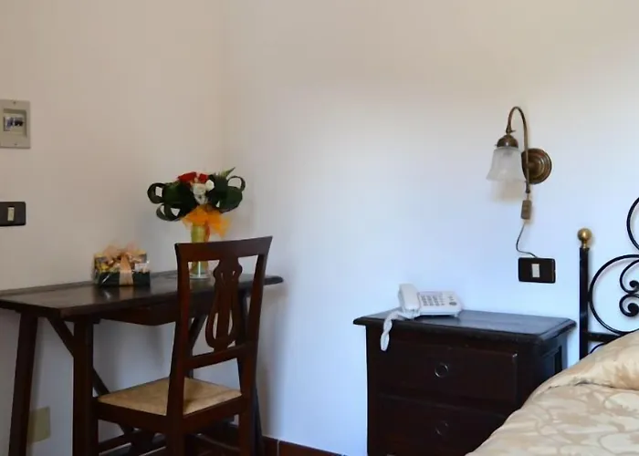 Bucaneve Отель 3*