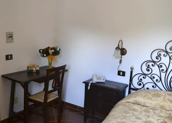 Отель Bucaneve Пескассероли