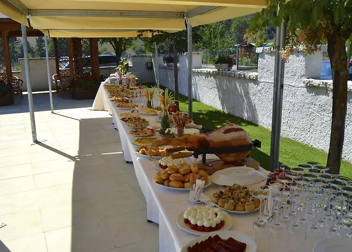 Отель Bucaneve Пескассероли